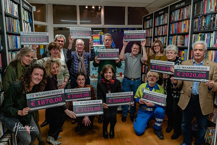 Alle-goede-doelen-op-een-rijtje-Stichting-Boek-met-een-Doel-Cheque-uitreiking-2020-receptie-Herman-f