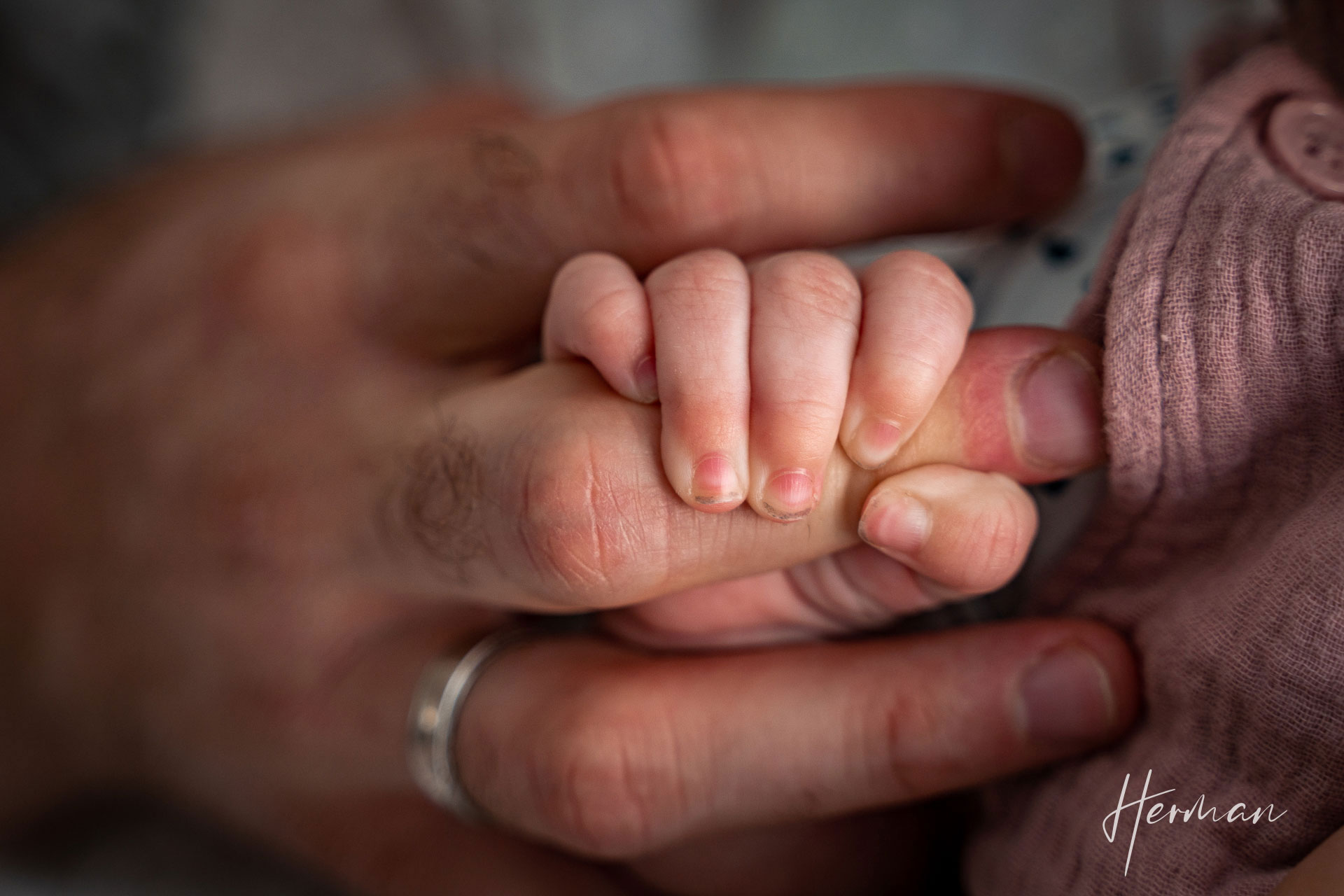 Lifestyle fotoshoot - Kinderhandje - Herman Fotografie