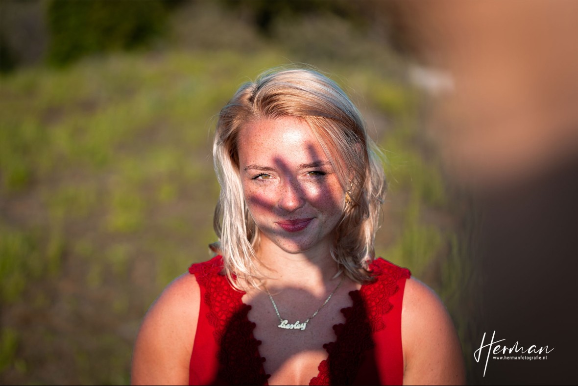 Portret fotograaf Den Haag - Fotoshoot Strand - Herman Fotografie