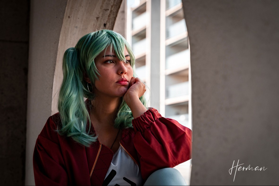 Portret fotoshoot met Naomi - Cosplay in de parkeergarage in Dordrecht